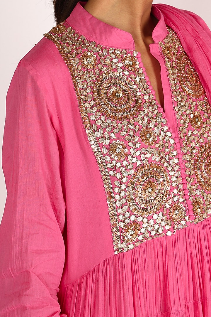 Magenta Embroidered Kurta Set For Girls by Nazar by Indu - Kids at Pernia's Pop Up Shop