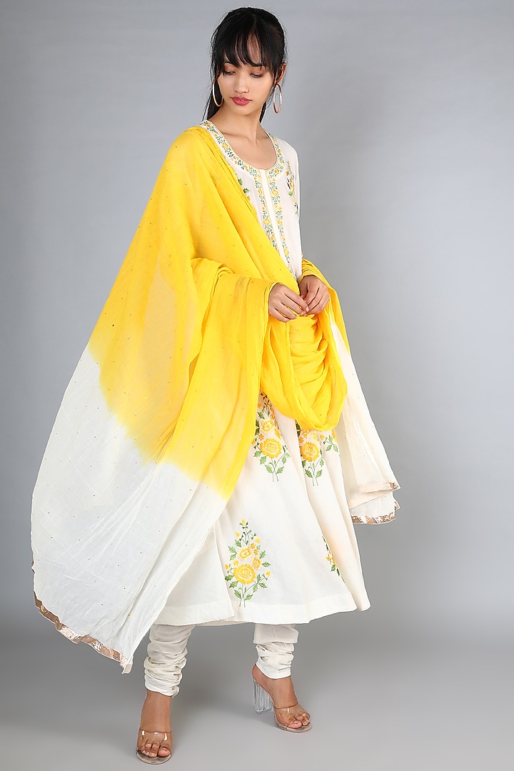 White Machine Embroidered A-Line Kurta Set For Girls by Nazar by Indu - Kids at Pernia's Pop Up Shop