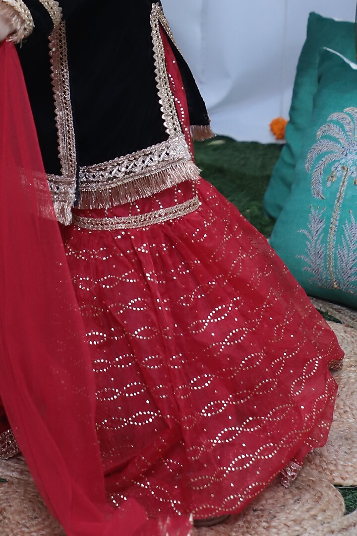 Red Net Gharara Set For Girls by Baby Nazar at Pernia's Pop Up Shop