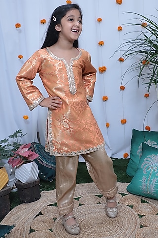 Orange Brocade Kurta Set For Girls by Baby Nazar