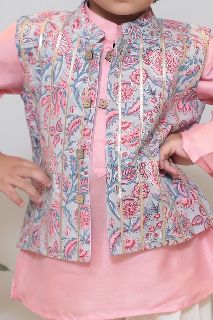 Pink Cotton Printed Bundi Jacket For Boys by Baby Nazar at Pernia's Pop Up Shop