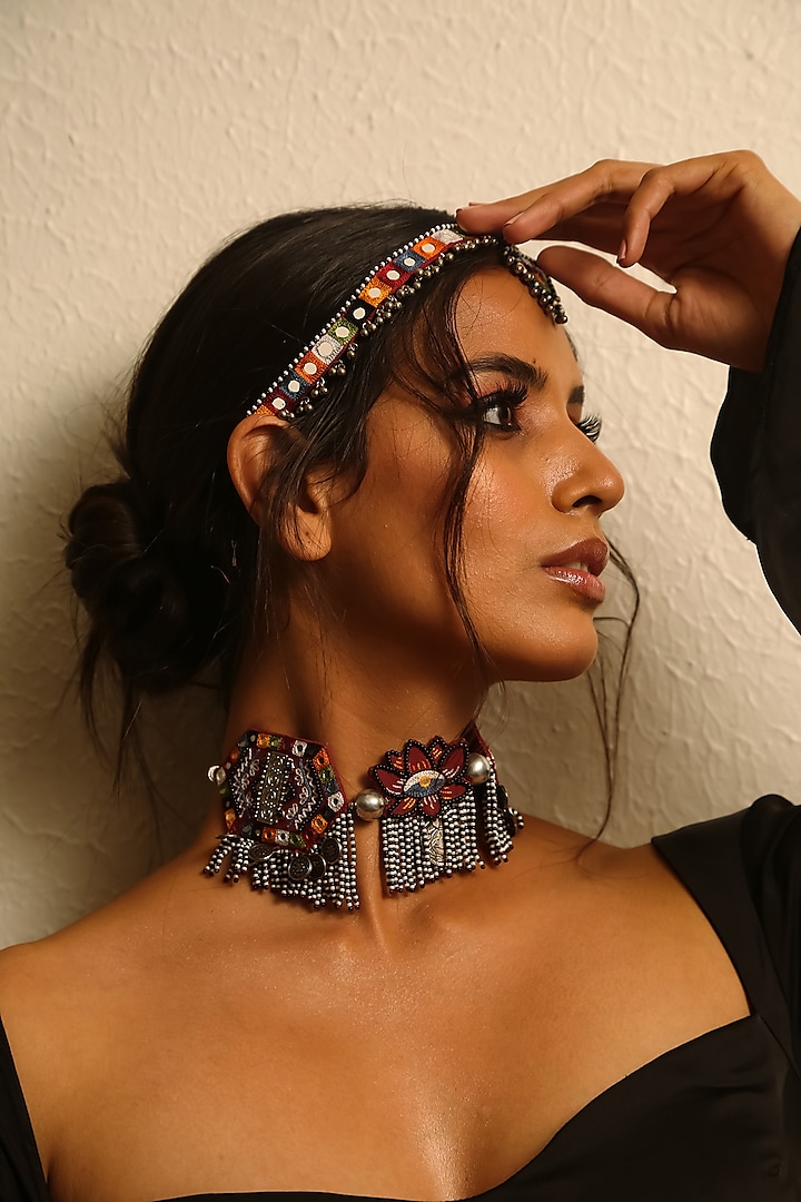 Maroon Choker Necklace With Dyed Beads by NakhreWaali