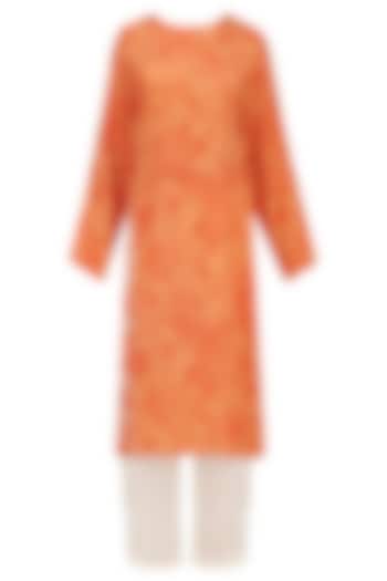 Orange mesh print kurta with off white pants available only at Pernia's Pop Up Shop.