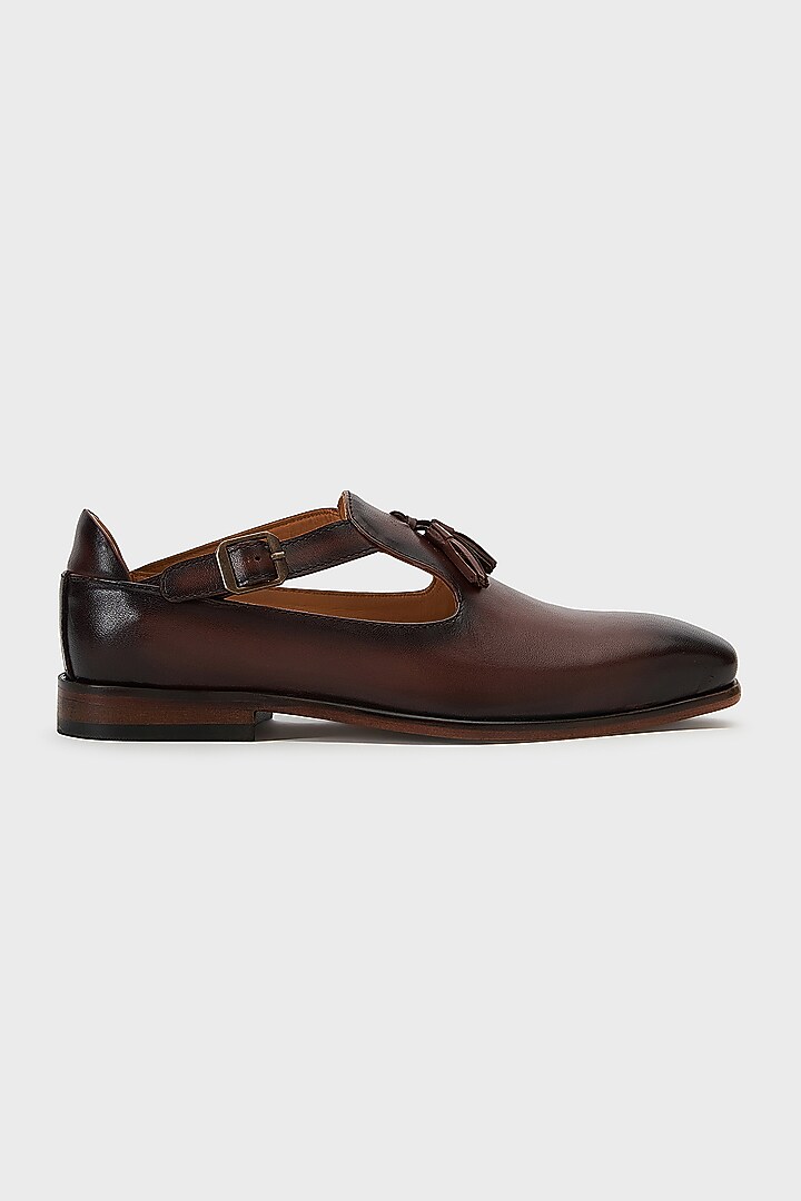 Brown Leather Bagh Sandals by Nauvab at Pernia's Pop Up Shop