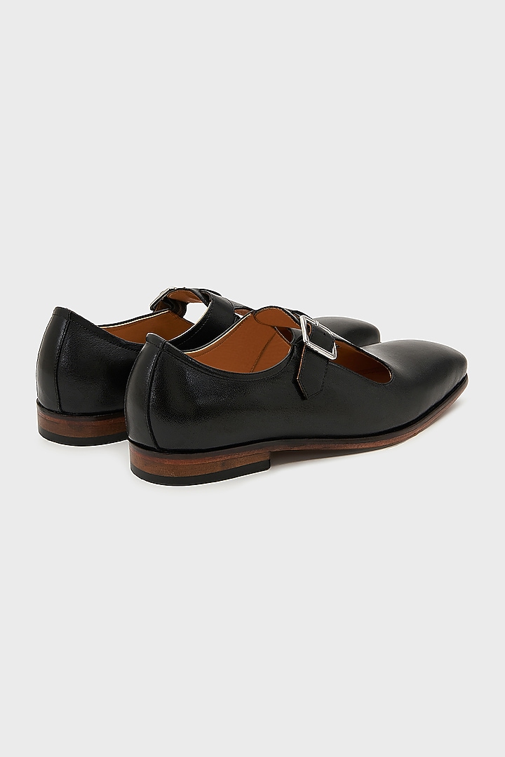 Black Leather Nyaya Sandals by Nauvab at Pernia's Pop Up Shop
