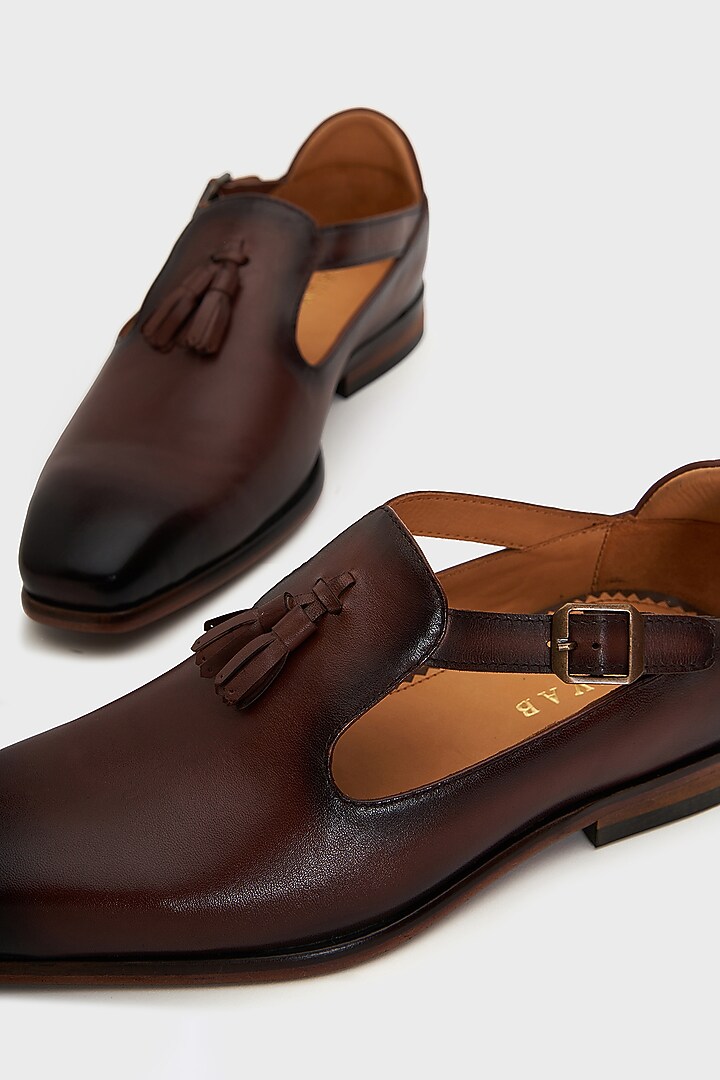 Brown Leather Bagh Sandals by Nauvab at Pernia's Pop Up Shop