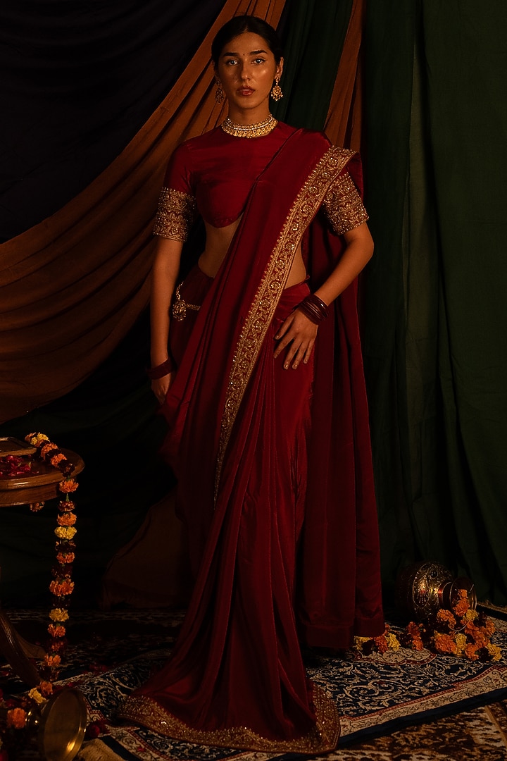 Red Fine Habutai Zardosi Handwork Wedding Saree Set by Nitika Bali at Pernia's Pop Up Shop