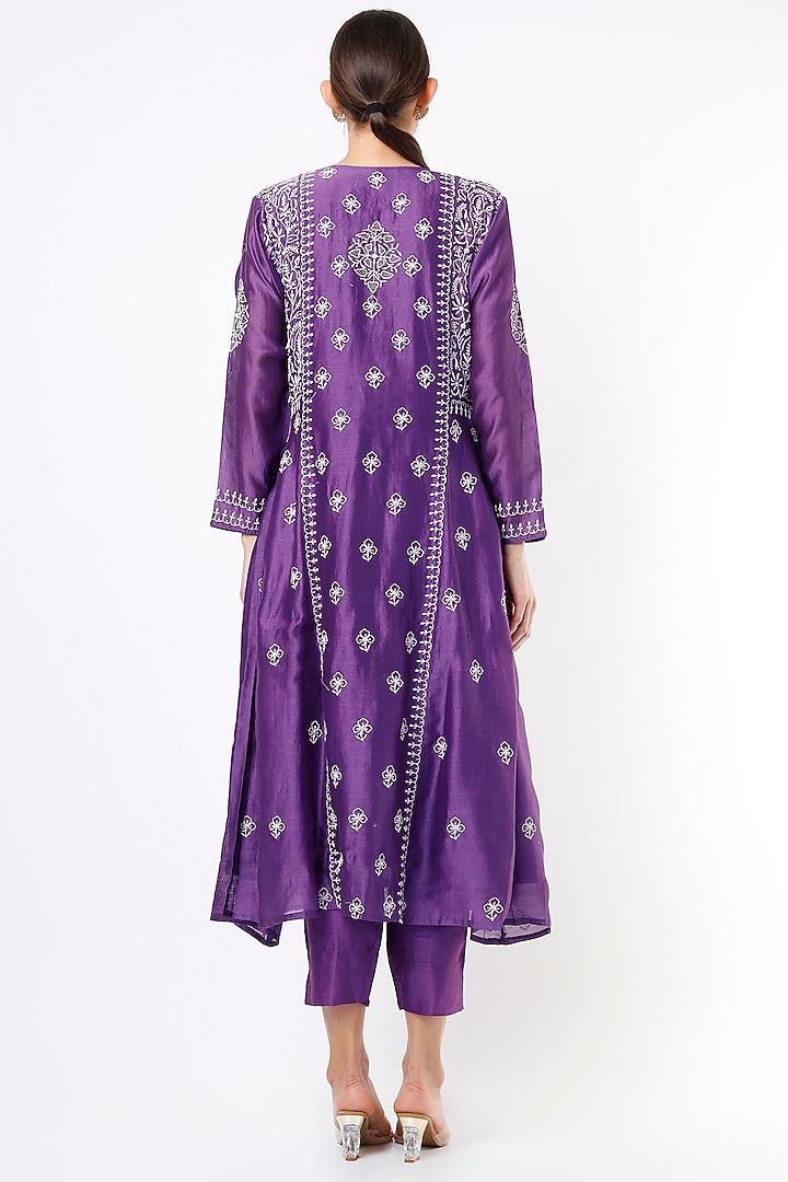 Purple Embroidered A-Line Kurta Set by Vritti by Shweta Agarwal at Pernia's Pop Up Shop