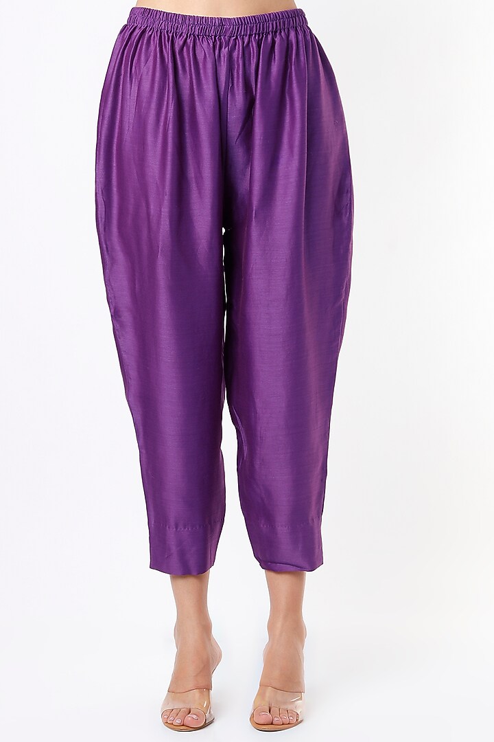 Purple Embroidered A-Line Kurta Set by Vritti by Shweta Agarwal at Pernia's Pop Up Shop