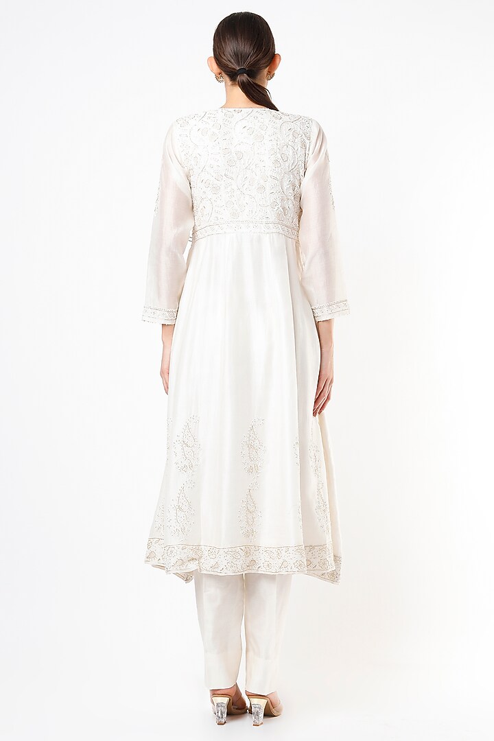 White Handwoven Chanderi Wedding Anarkali Set by Vritti by Shweta Agarwal at Pernia's Pop Up Shop