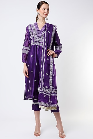 Dark Plum Purple Embroidered Straight Kurta Set by Vritti by Shweta Agarwal