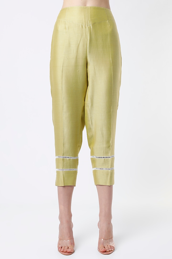 Lime Embroidered Straight Kurta Set by Vritti by Shweta Agarwal at Pernia's Pop Up Shop
