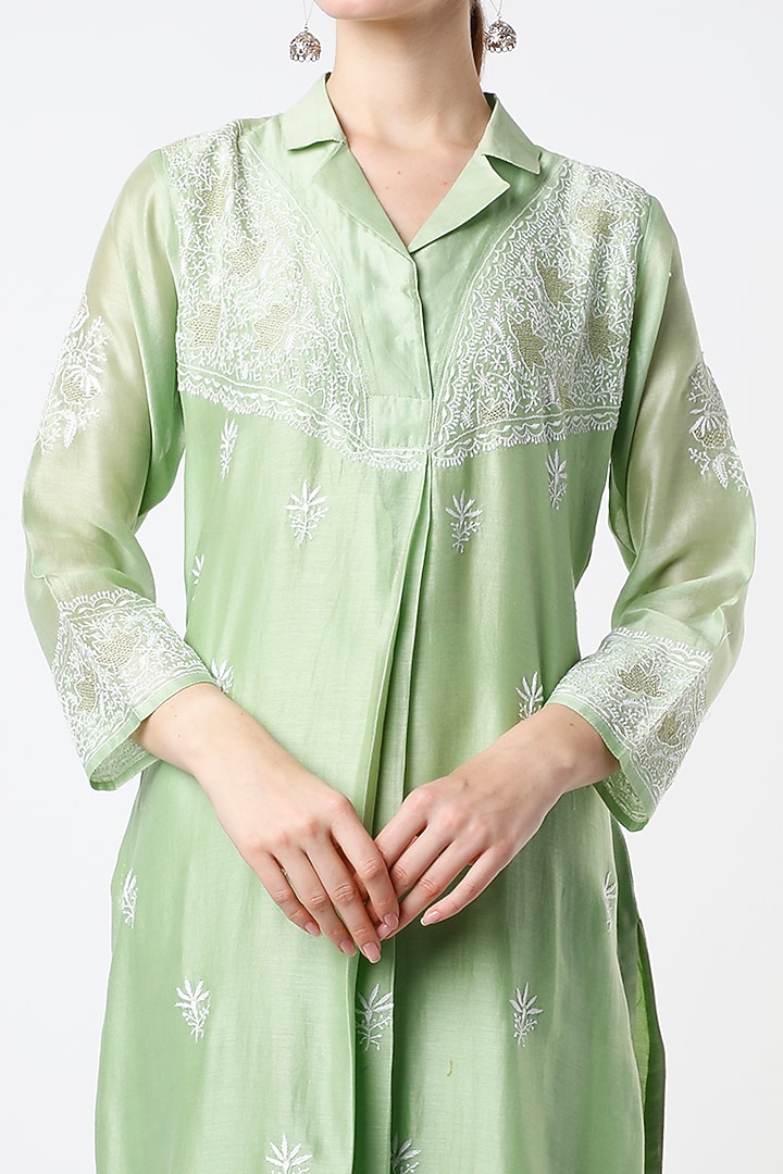 Pastel Mint Embroidered Straight Kurta Set by Vritti by Shweta Agarwal at Pernia's Pop Up Shop