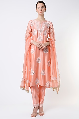 Amber Peach Embroidered Lucknowi Kurta Set by Vritti by Shweta Agarwal