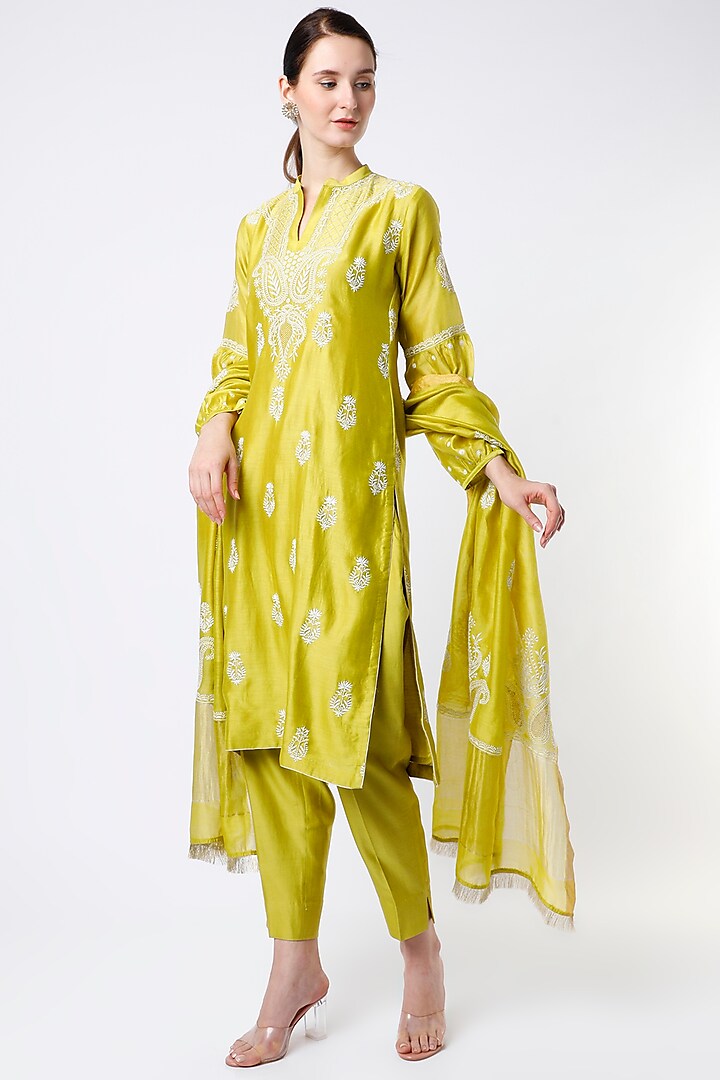 Lime Chanderi Straight Kurta Set by Vritti by Shweta Agarwal at Pernia's Pop Up Shop