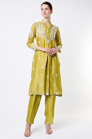 Mustard Embroidered Straight Kurta Set by Vritti by Shweta Agarwal