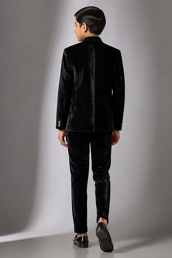 Black Velvet Jodhpuri Bandhgala Set For Boys by Nero by Shaifali & Satya Kids at Pernia's Pop Up Shop