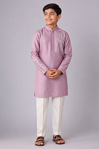 Pink Silk Thread Hand Embroidered Kurta Set For Boys by Nero by Shaifali & Satya Kids