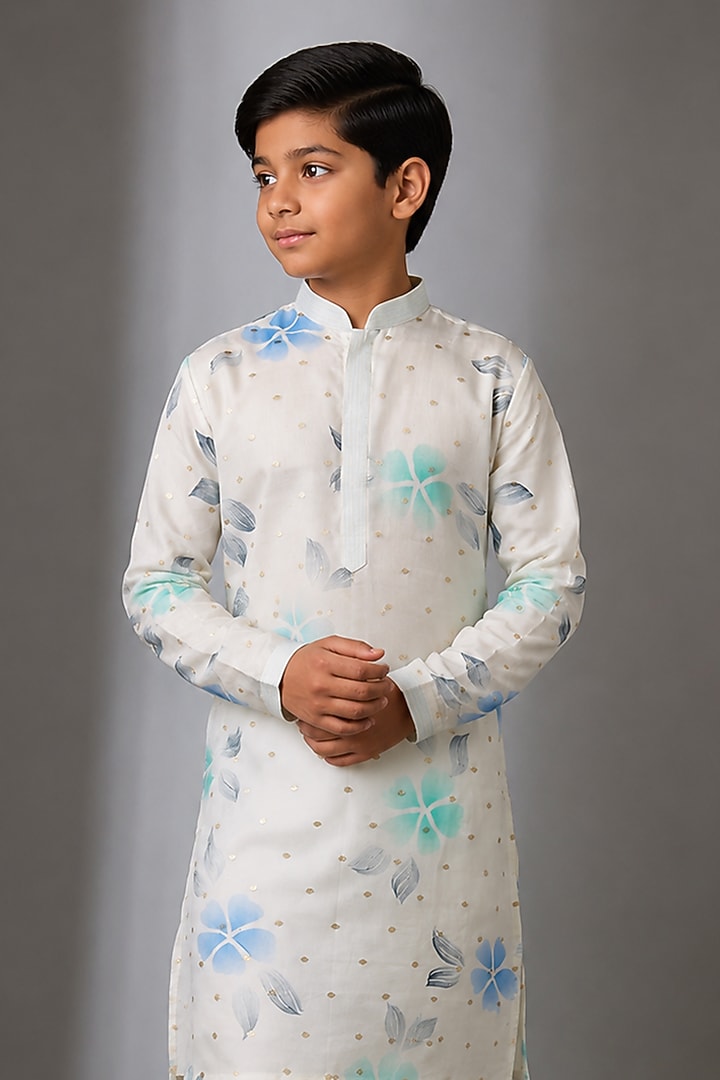 White Chanderi Hand Painted Kurta Set For Boys by Nero by Shaifali & Satya Kids at Pernia's Pop Up Shop
