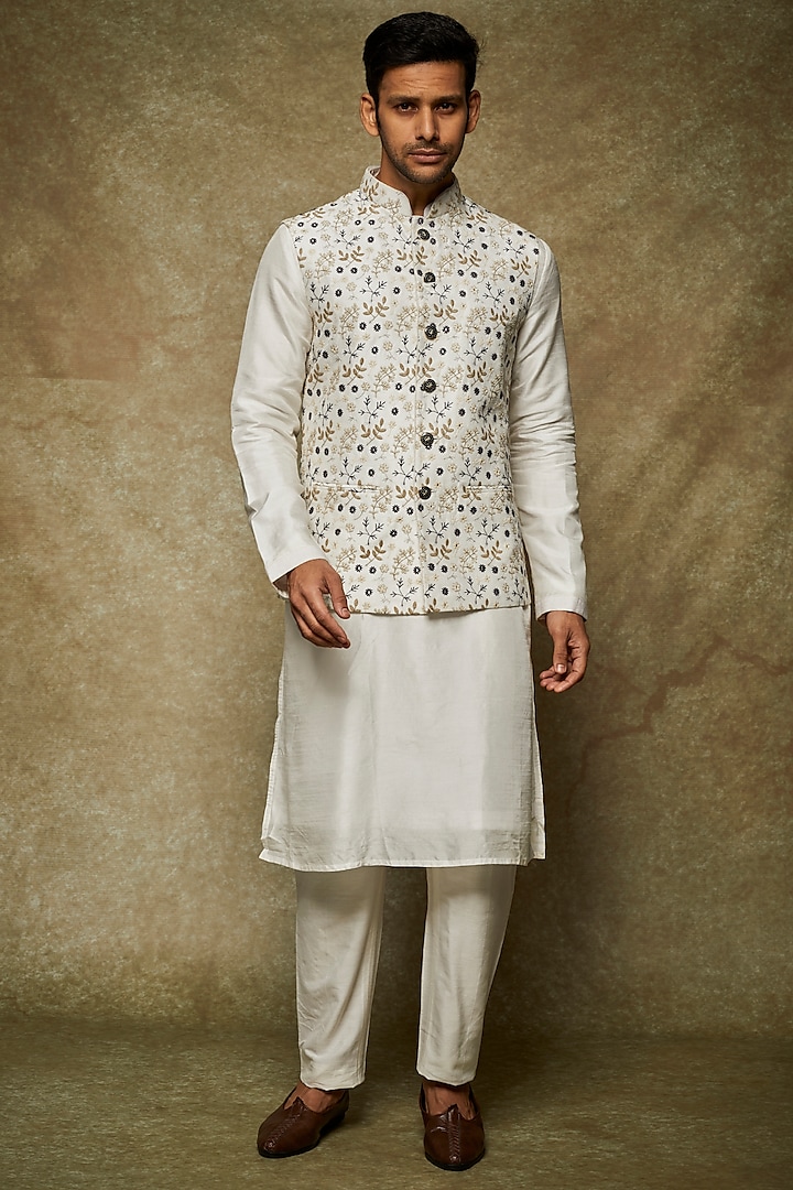 White Dupion Silk Embroidered Bundi Jacket With Kurta Set by Nero by Shaifali & Satya