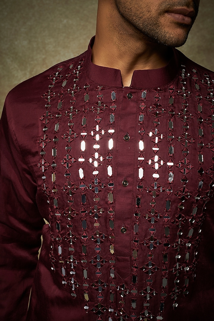 Maroon Linen Satin Embroidered Kurta Set by Nero by Shaifali & Satya at Pernia's Pop Up Shop