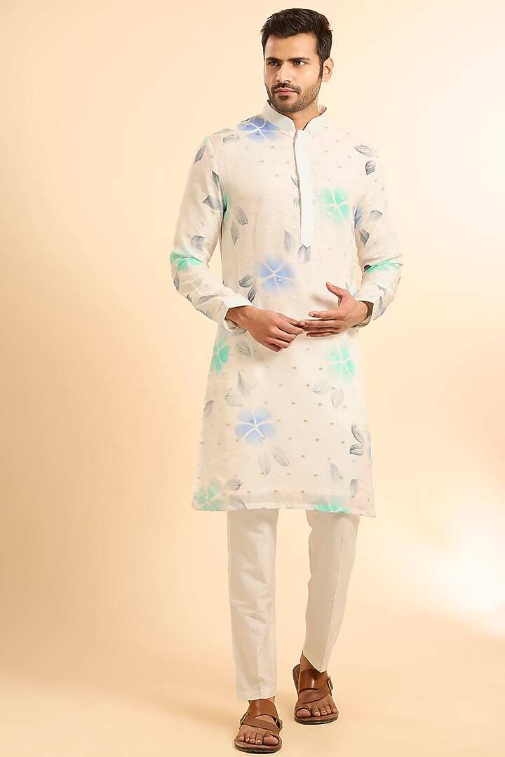 White Chanderi Silk Handpainted Kurta Set by Nero By Shaifali & Satya at Pernia's Pop Up Shop