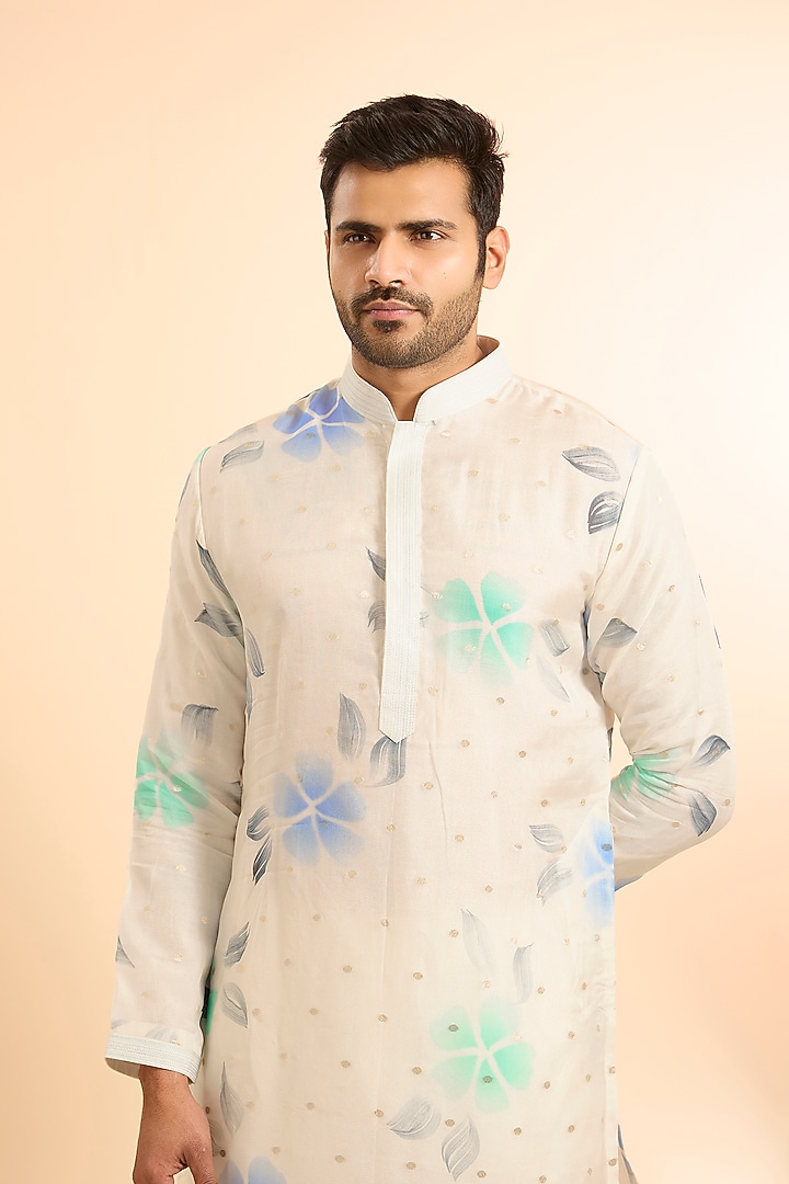 White Chanderi Silk Handpainted Kurta Set by Nero by Shaifali & Satya at Pernia's Pop Up Shop