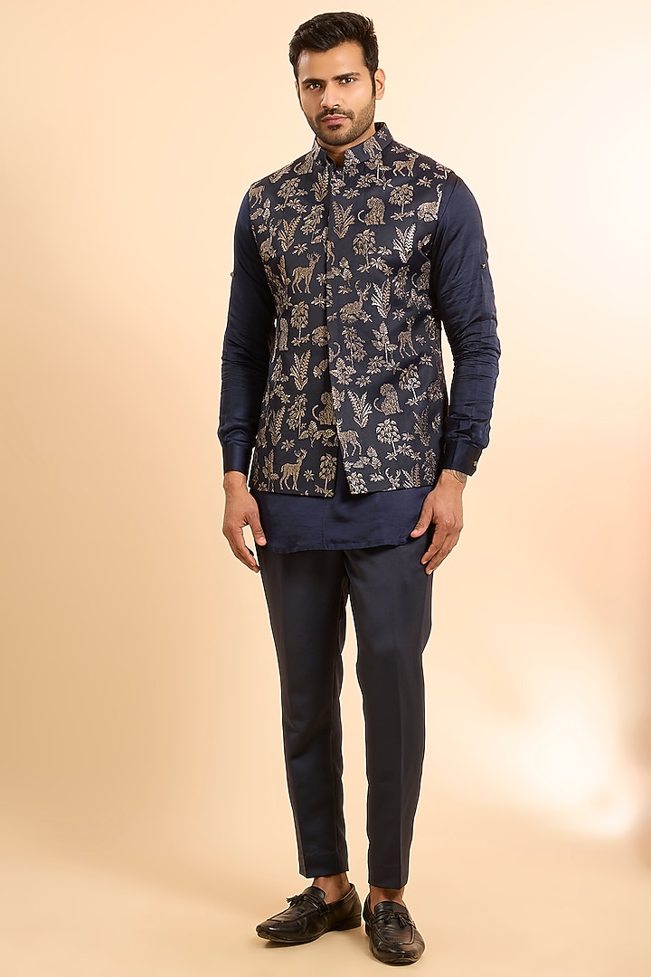 Midnight Blue Silk Threadwork Bundi Jacket Set by Nero by Shaifali & Satya at Pernia's Pop Up Shop
