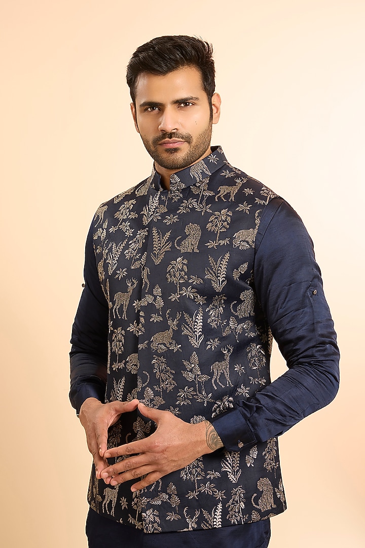 Midnight Blue Silk Threadwork Bundi Jacket Set by Nero by Shaifali & Satya at Pernia's Pop Up Shop