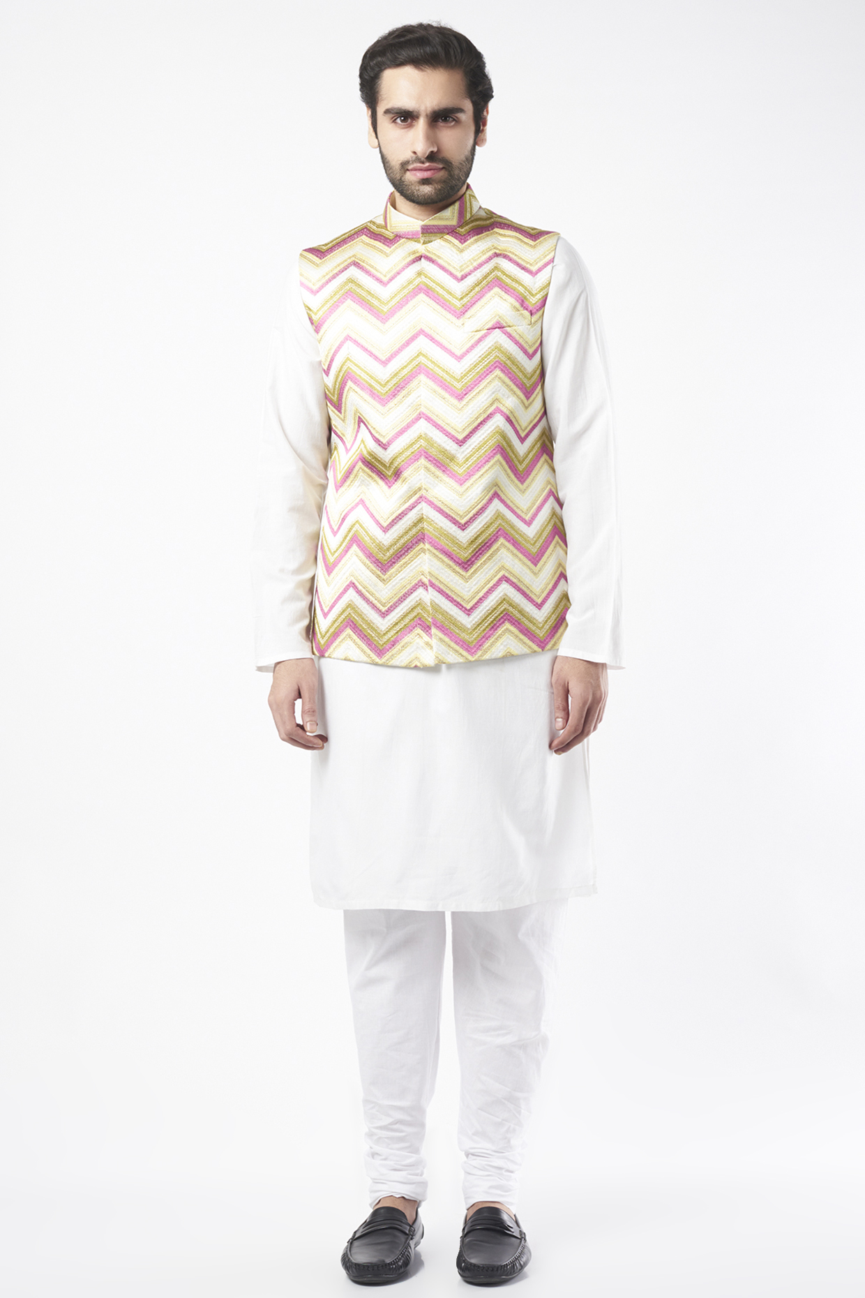 White Silk Embroidered Bundi Jacket Set by Nero By Shaifali & Satya at Pernia's Pop Up Shop