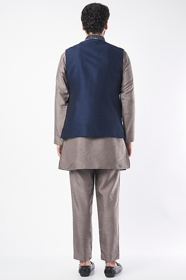 Grey Kurta Set With Blue Bundi Jacket by Nero By Shaifali & Satya at Pernia's Pop Up Shop