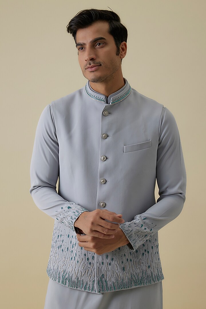 Grey Suiting Handwork Bundi Jacket Set by Nero By Shaifali & Satya at Pernia's Pop Up Shop