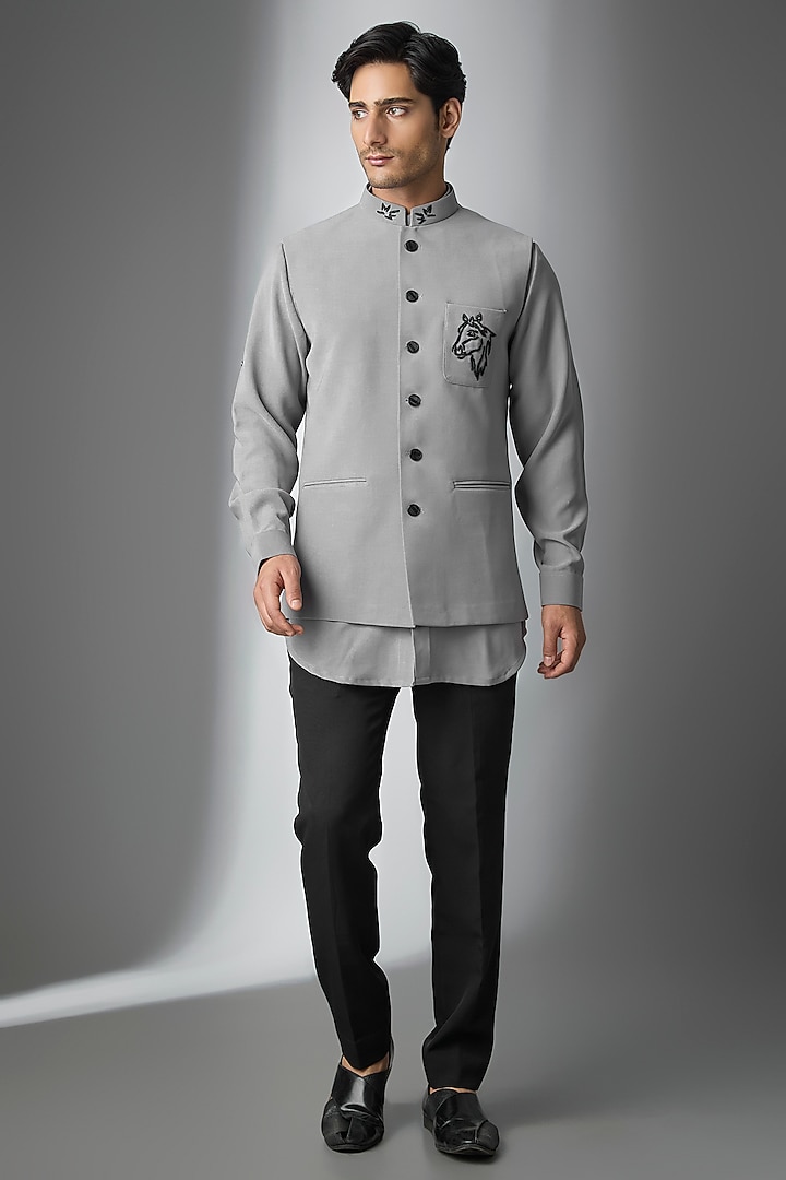 Grey Boomario Fabric Handwork Bundi Jacket Set by Nero By Shaifali & Satya at Pernia's Pop Up Shop