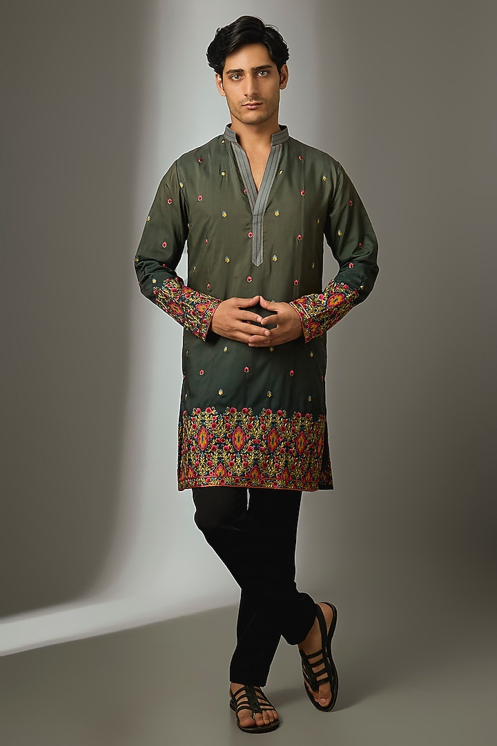 Green Silk Threadwork Kurta Set by Nero by Shaifali & Satya at Pernia's Pop Up Shop