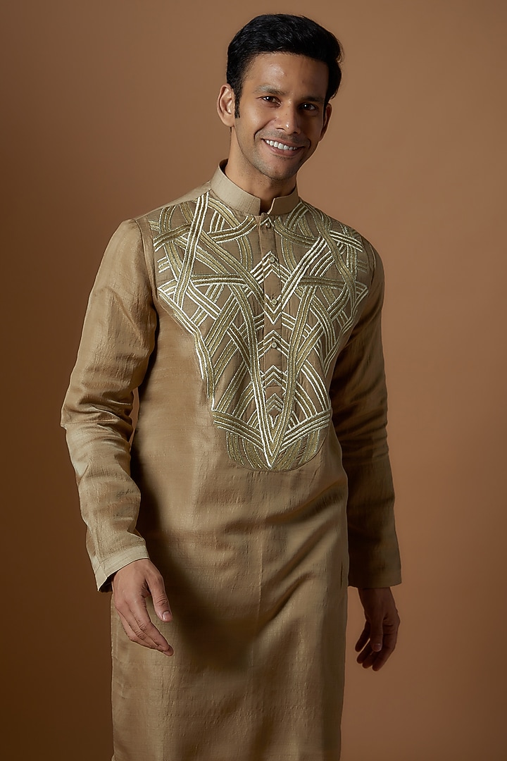 Green Dupion Silk Embroidered Kurta Set by Nero By Shaifali & Satya at Pernia's Pop Up Shop