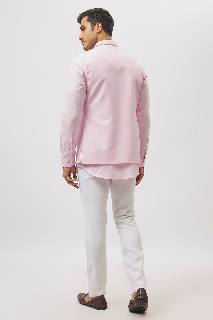 Pink Linen Hand Embroidered Bundi Jacket Set by Nero By Shaifali & Satya at Pernia's Pop Up Shop