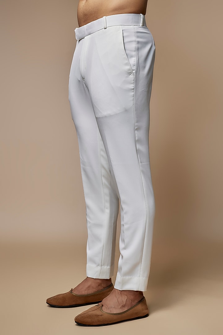 White Silk Thread Embroidered Jodhpuri Set by Nero By Shaifali & Satya at Pernia's Pop Up Shop