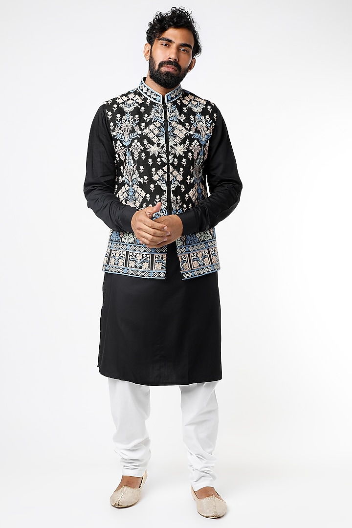 Black Matka Silk Kashmiri Floral Embroidered Bundi Jacket Set by Nero By Shaifali & Satya at Pernia's Pop Up Shop