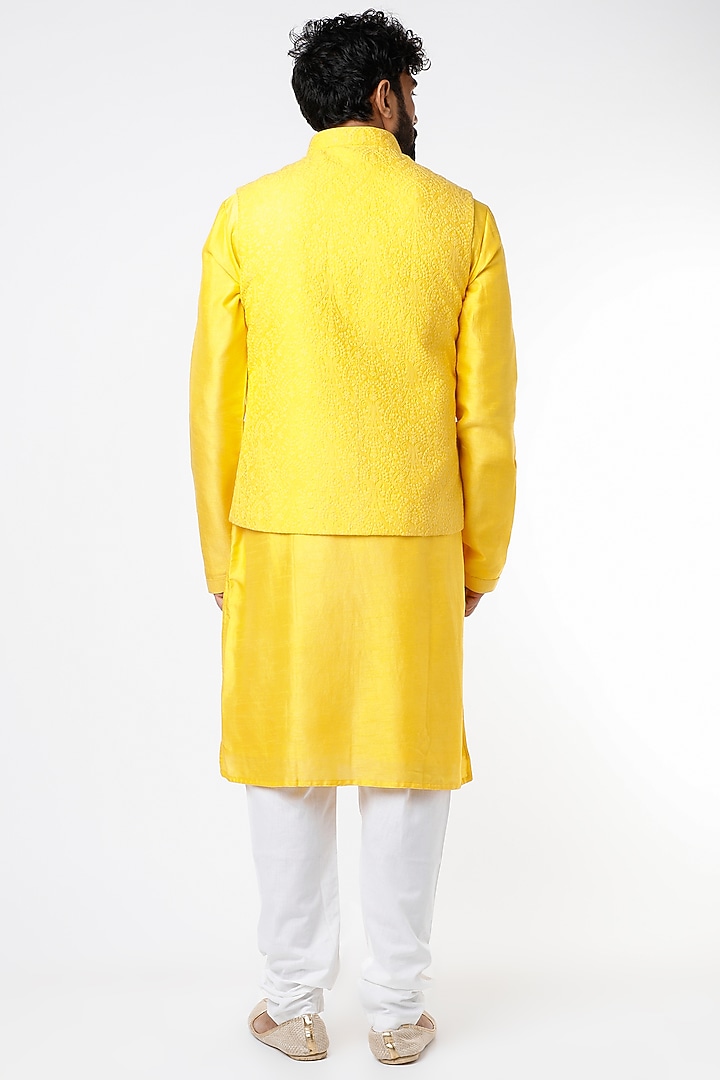 Yellow Cotton Embroidered Bundi Jacket Set by Nero by Shaifali & Satya at Pernia's Pop Up Shop