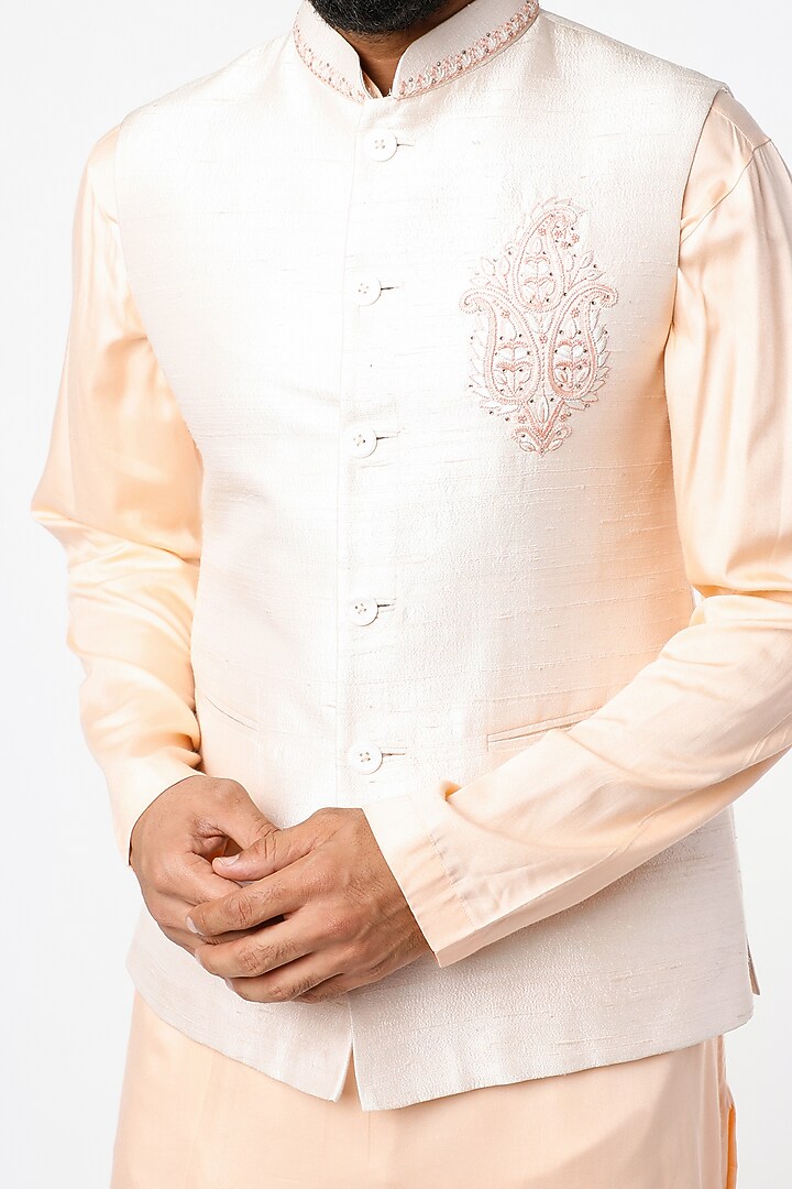 Peach Silk Kurta Set With Bundi Jacket by Nero by Shaifali & Satya at Pernia's Pop Up Shop