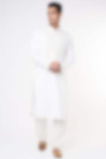 White Silk Kurta Set by Nero by Shaifali & Satya at Pernia's Pop Up Shop
