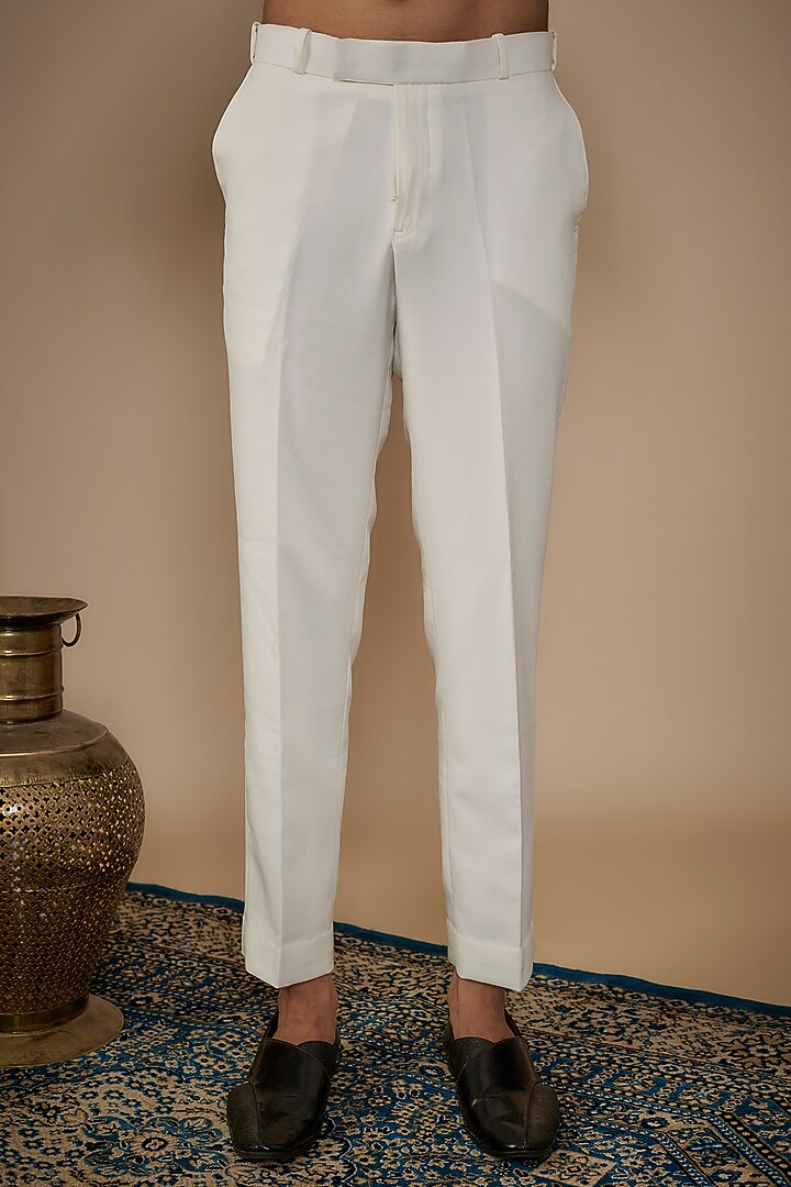White Silk Thread Embroidered Bundi Jacket Set by Nero by Shaifali & Satya at Pernia's Pop Up Shop