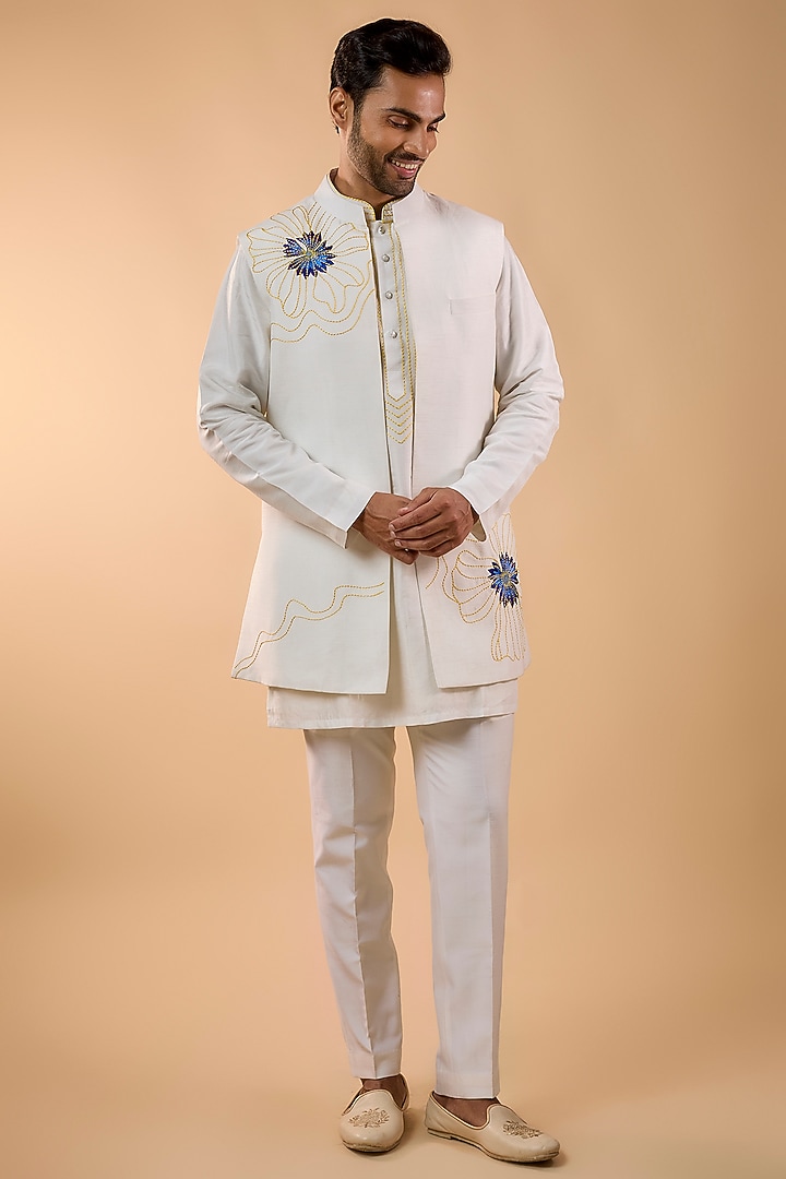 White Silk Hand Embroidered Bundi Jacket Set by Nero by Shaifali & Satya at Pernia's Pop Up Shop