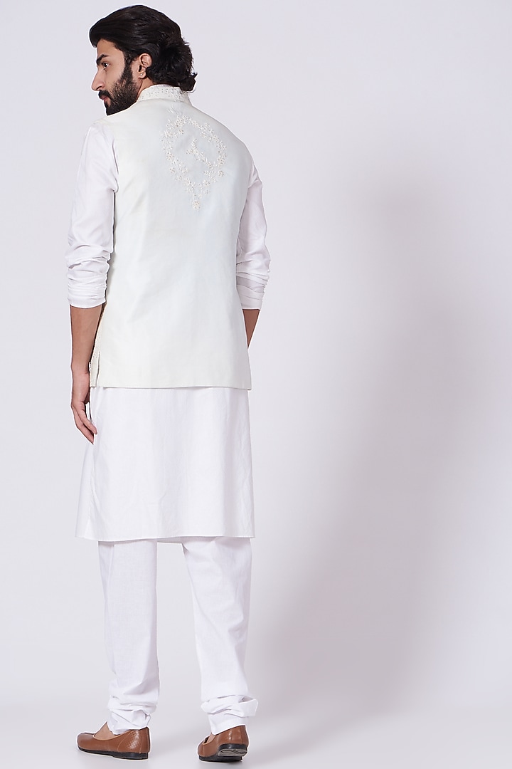 White Silk Machine Embroidered Bundi Jacket Set by Nero by Shaifali & Satya at Pernia's Pop Up Shop