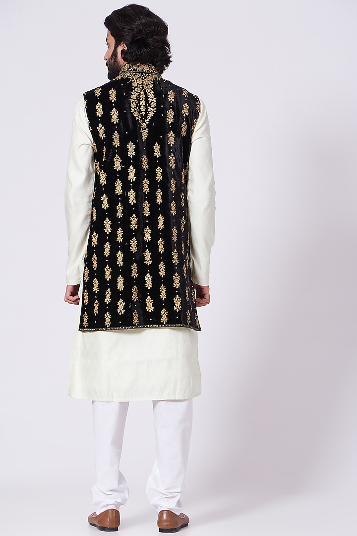 White Kurta Set With Black Bundi Jacket by Nero by Shaifali & Satya at Pernia's Pop Up Shop