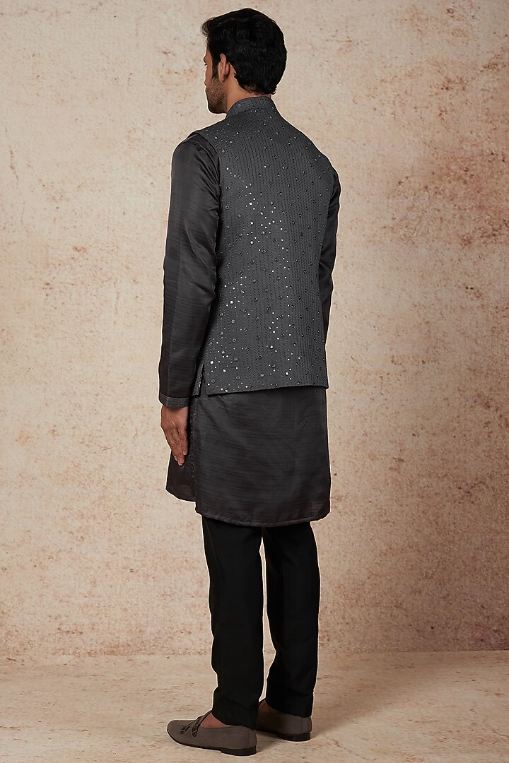Grey Silk Bundi Jacket With Kurta Set by Nero by Shaifali & Satya at Pernia's Pop Up Shop
