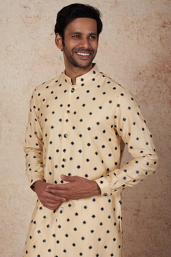 Beige Silk Thread Embroidered Kurta Set by Nero by Shaifali & Satya at Pernia's Pop Up Shop