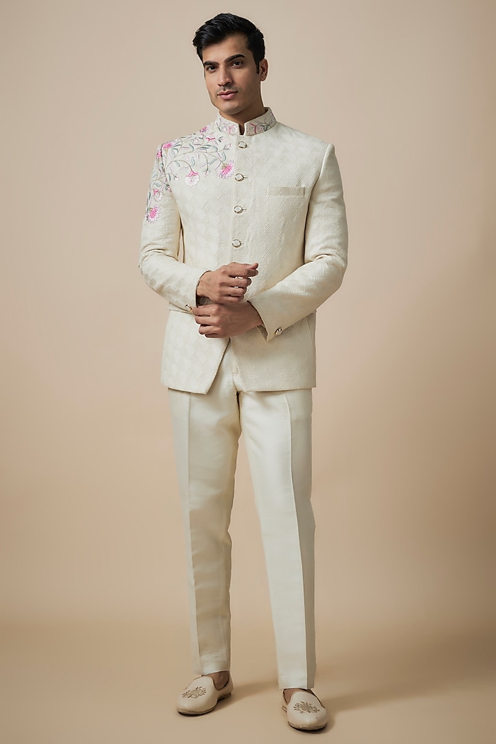 Ivory Lucknowi Threadwork Jodhpuri Set by Nero By Shaifali & Satya at Pernia's Pop Up Shop