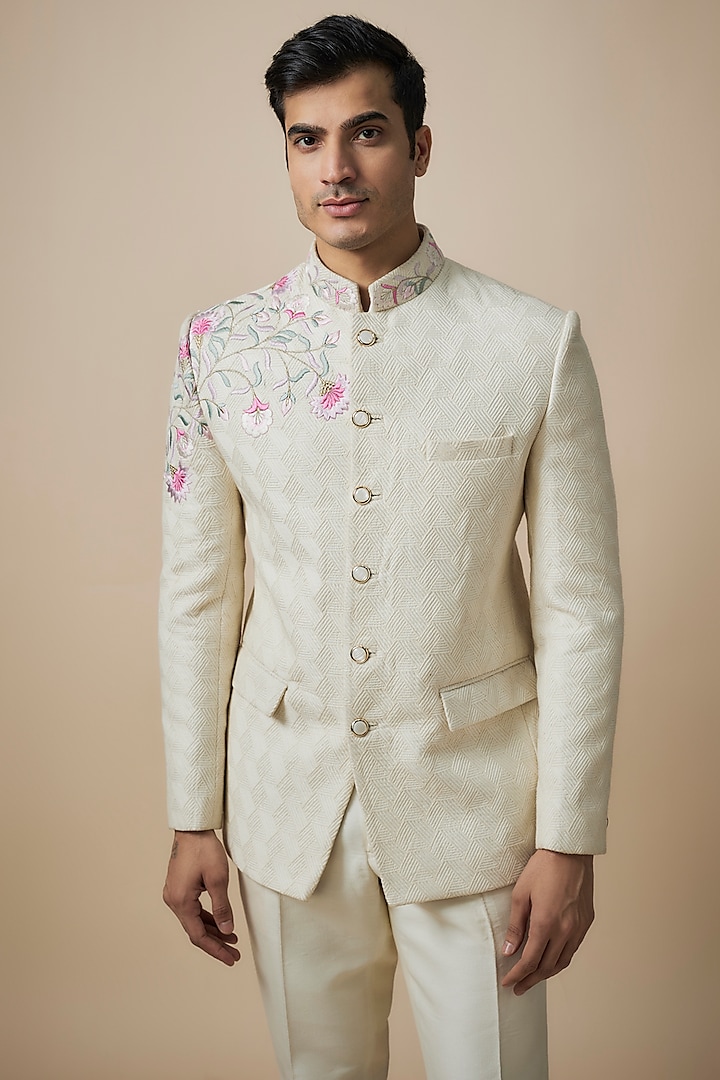 Ivory Lucknowi Threadwork Jodhpuri Set by Nero By Shaifali & Satya at Pernia's Pop Up Shop