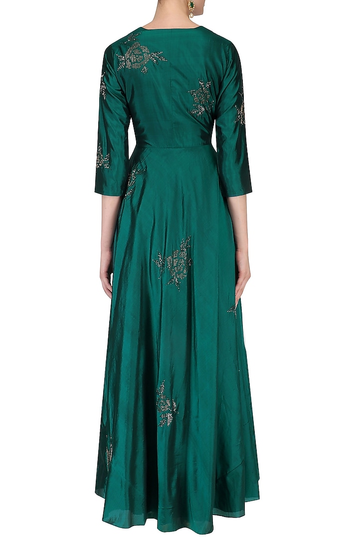 Teal beaded rose bush crushed kalidaar set available only at Pernia's Pop Up Shop.